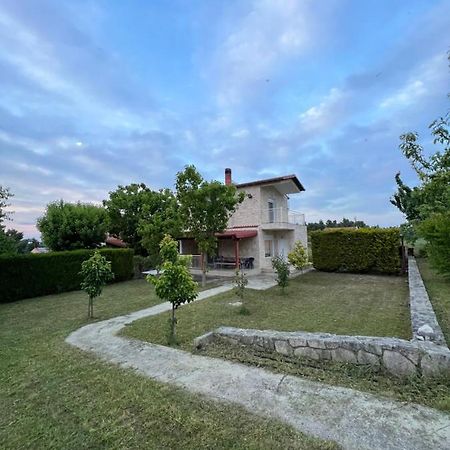 Elani Villa"S Buitenkant foto